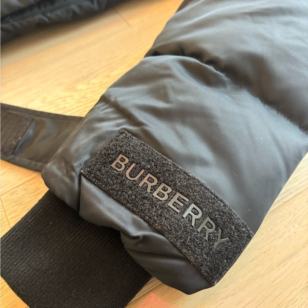 Burberry Women’s Hooded Econyl Down Long Padded Puffer Jacket In Size Small - Picture 4 of 13